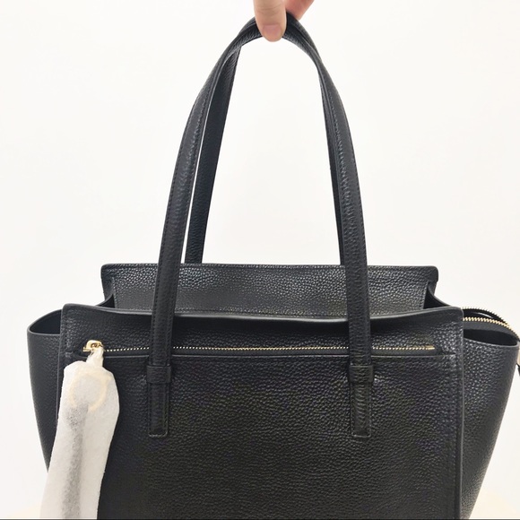 NEW! Salvatore Ferragamo Amy Calfskin Leather Tote - Picture 3 of 8